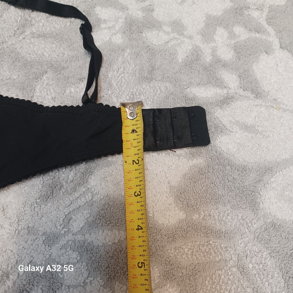 Victoria's Secret Black Lace Push-Up Bra 34DD - Picture 12 of 15